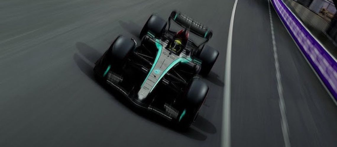 Mercedes F1 team - YouTube
